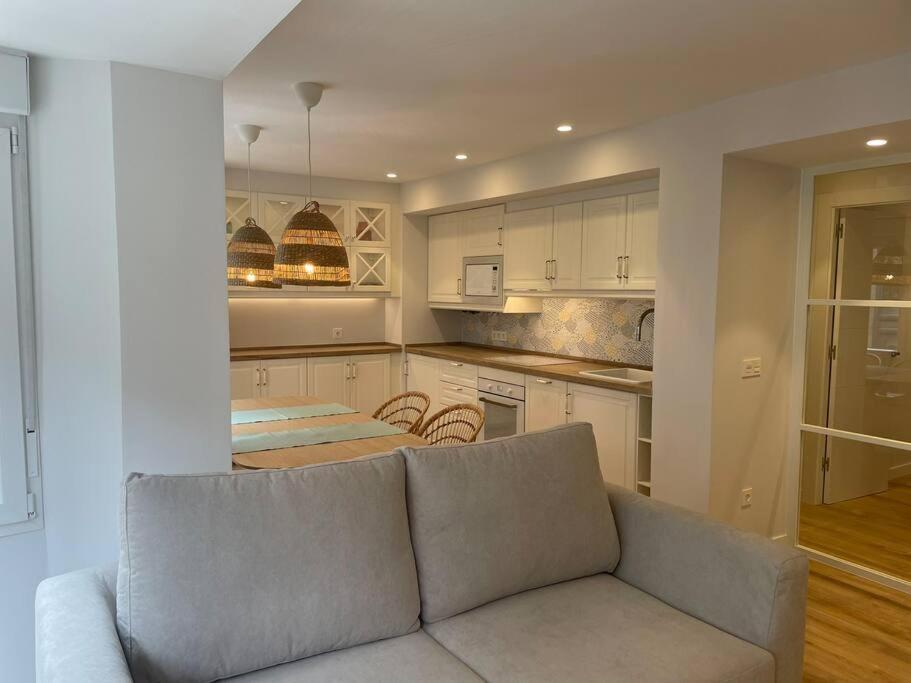 Apartamento A Estrenar En Centro Gijon. Fibra-Tv 外观 照片